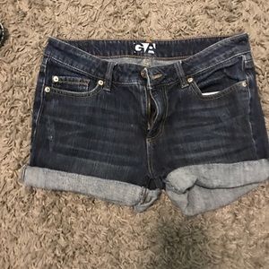 Garage shorts